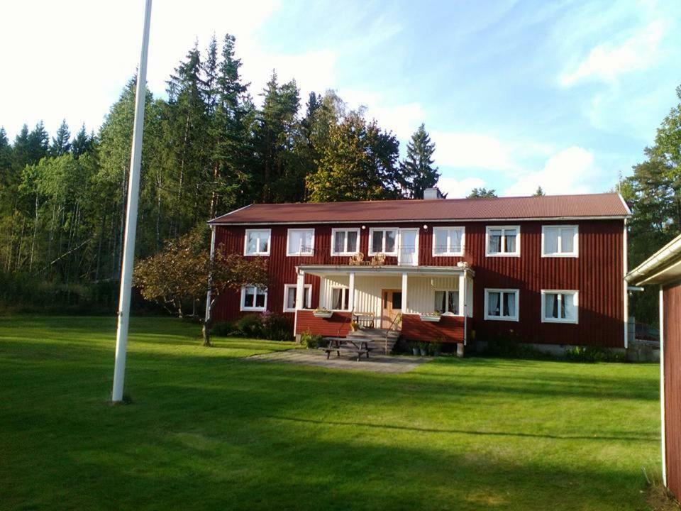 Hotel Vekhyttegarden Fjugesta Esterno foto